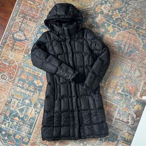 The North Face Women's Parka M (fits like S)